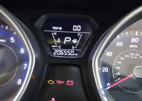 2015 Hyundai Elantra Se from USA, damaged, VIN 5NPDH4AE7FH641526